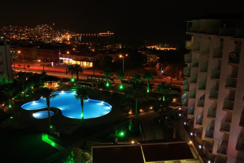 Royal Palace Kusadasi Hotel 外观 照片