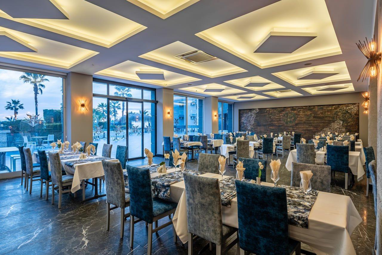 Royal Palace Kusadasi Hotel 外观 照片